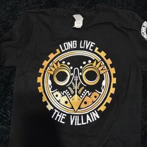 Gildan Black and Gold Graphic Tee